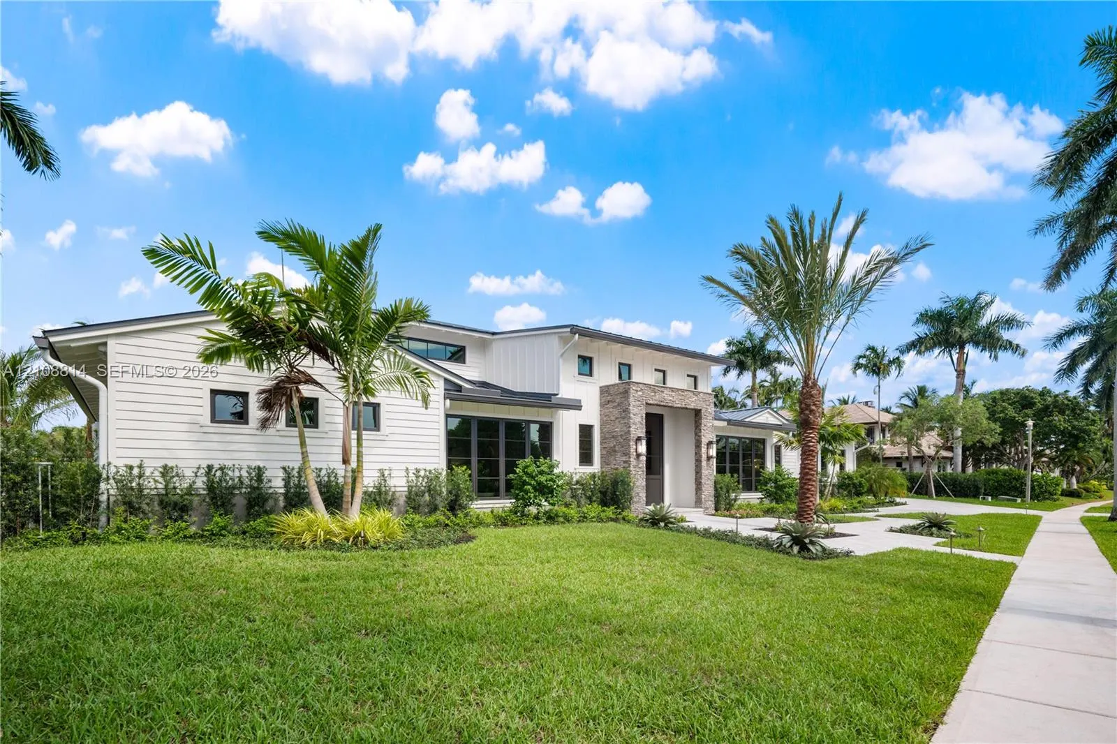 801 NE Orchid Bay Drive