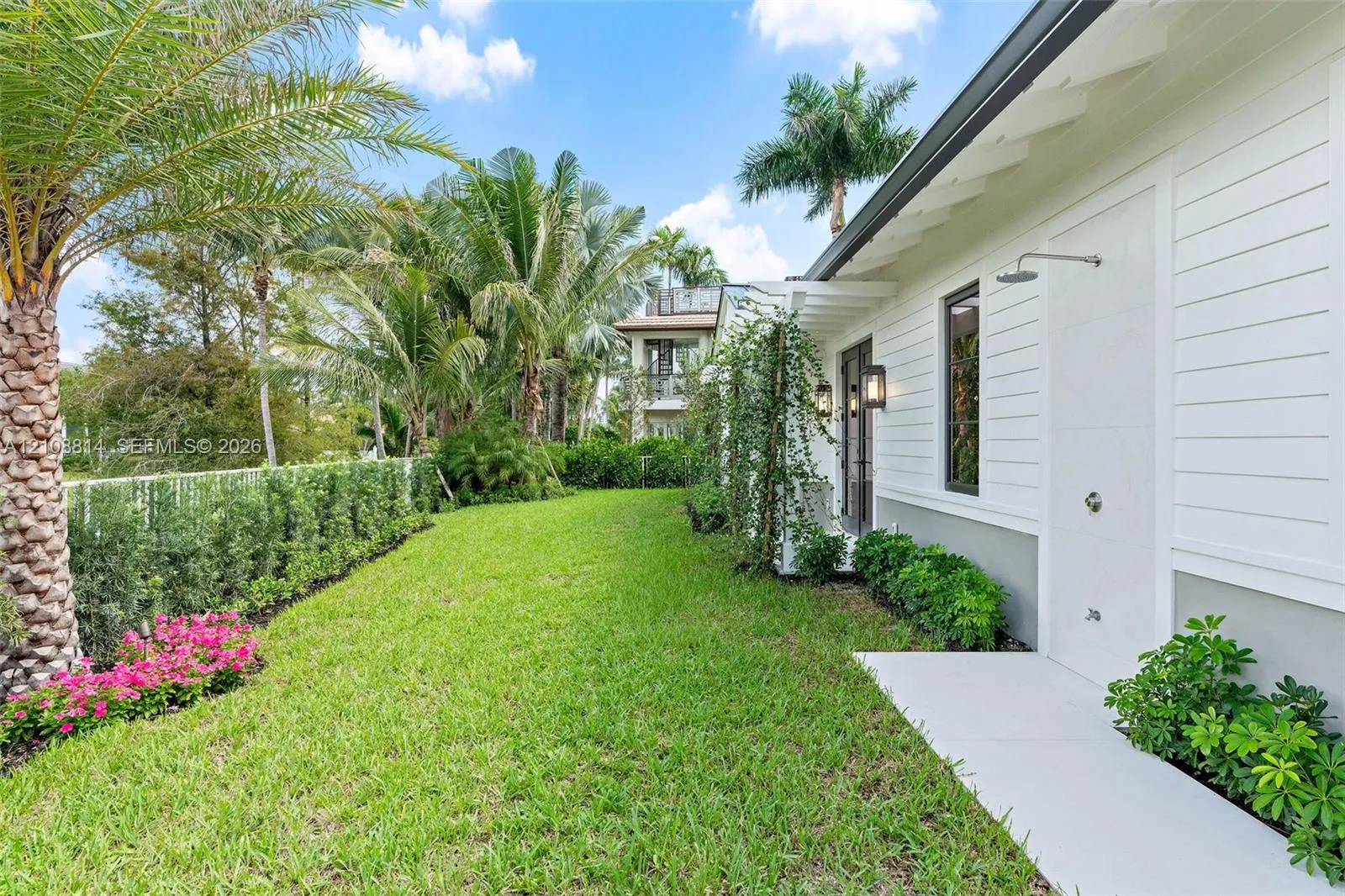 801 NE Orchid Bay Drive