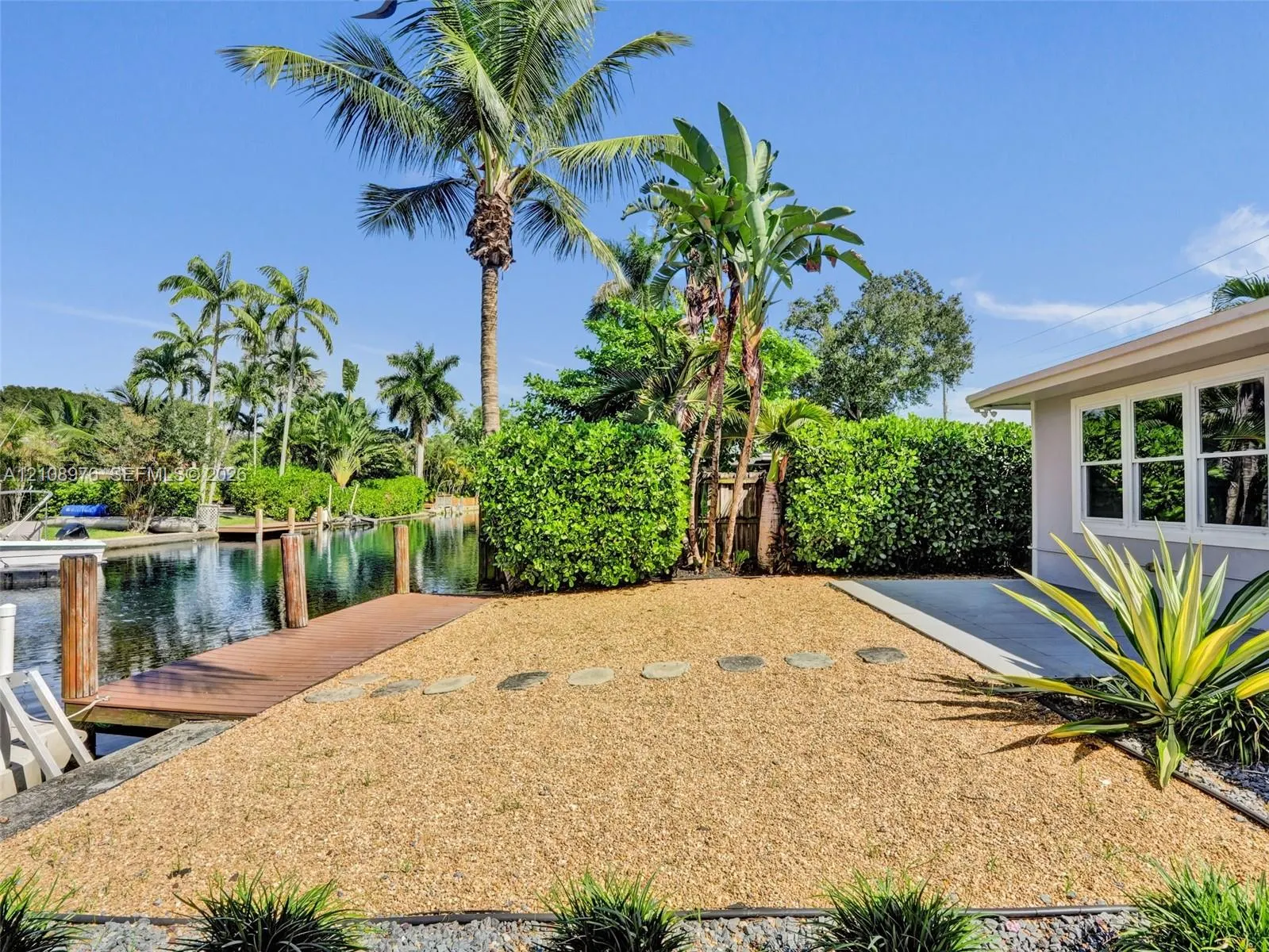525 SW 12th Street