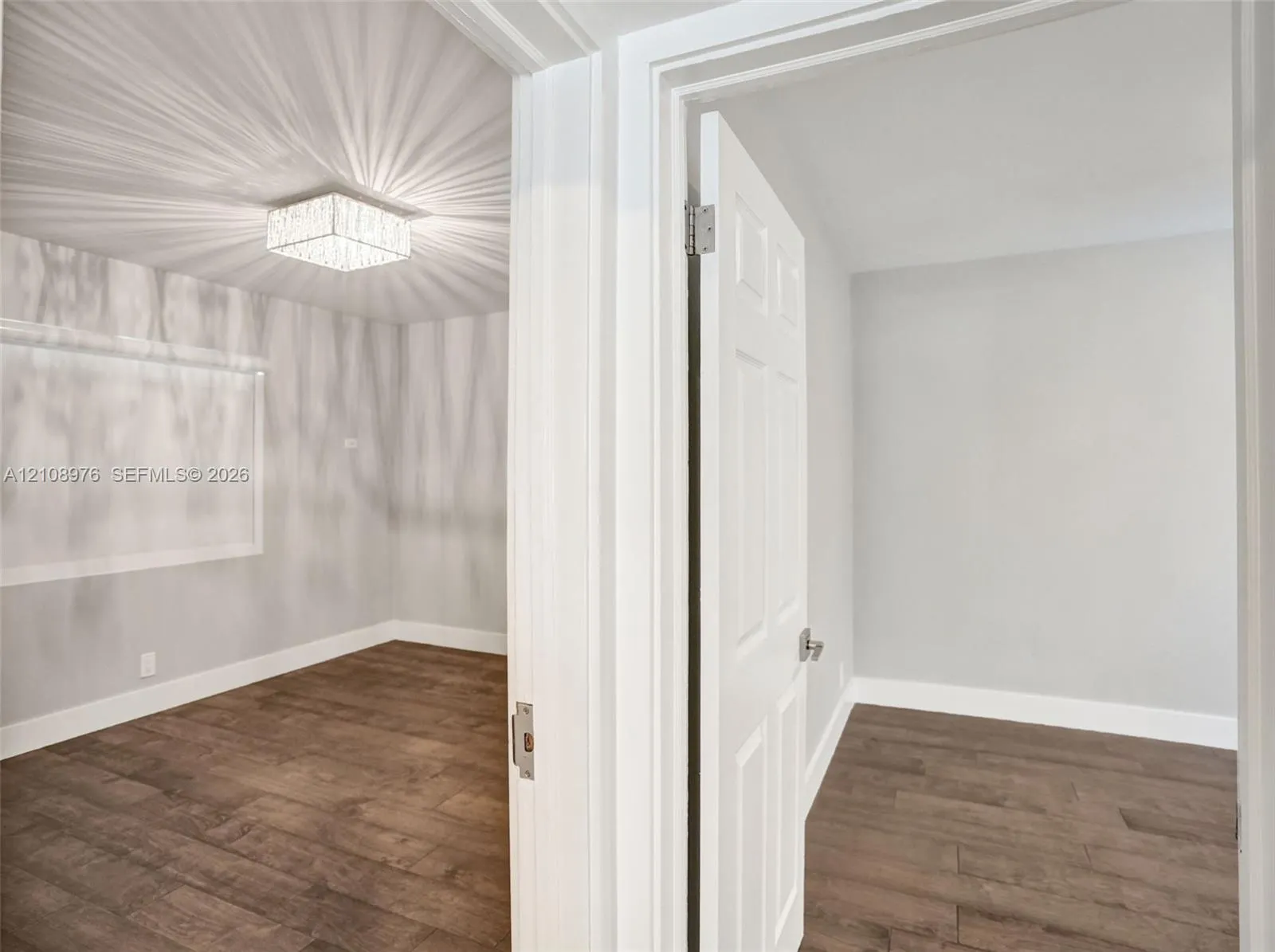 525 SW 12th Street