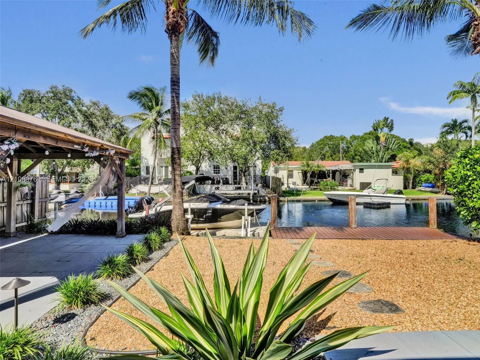 525 SW 12th Street