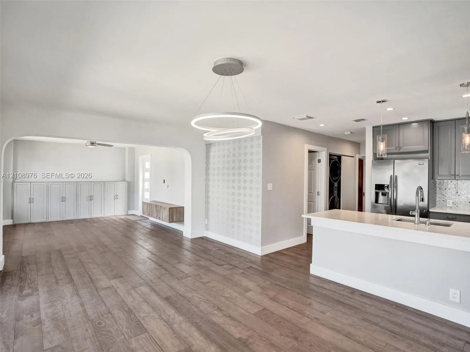 525 SW 12th Street