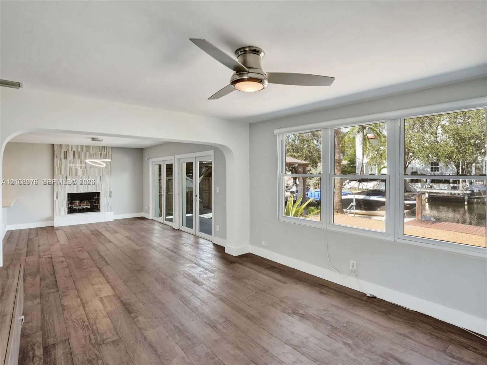 525 SW 12th Street