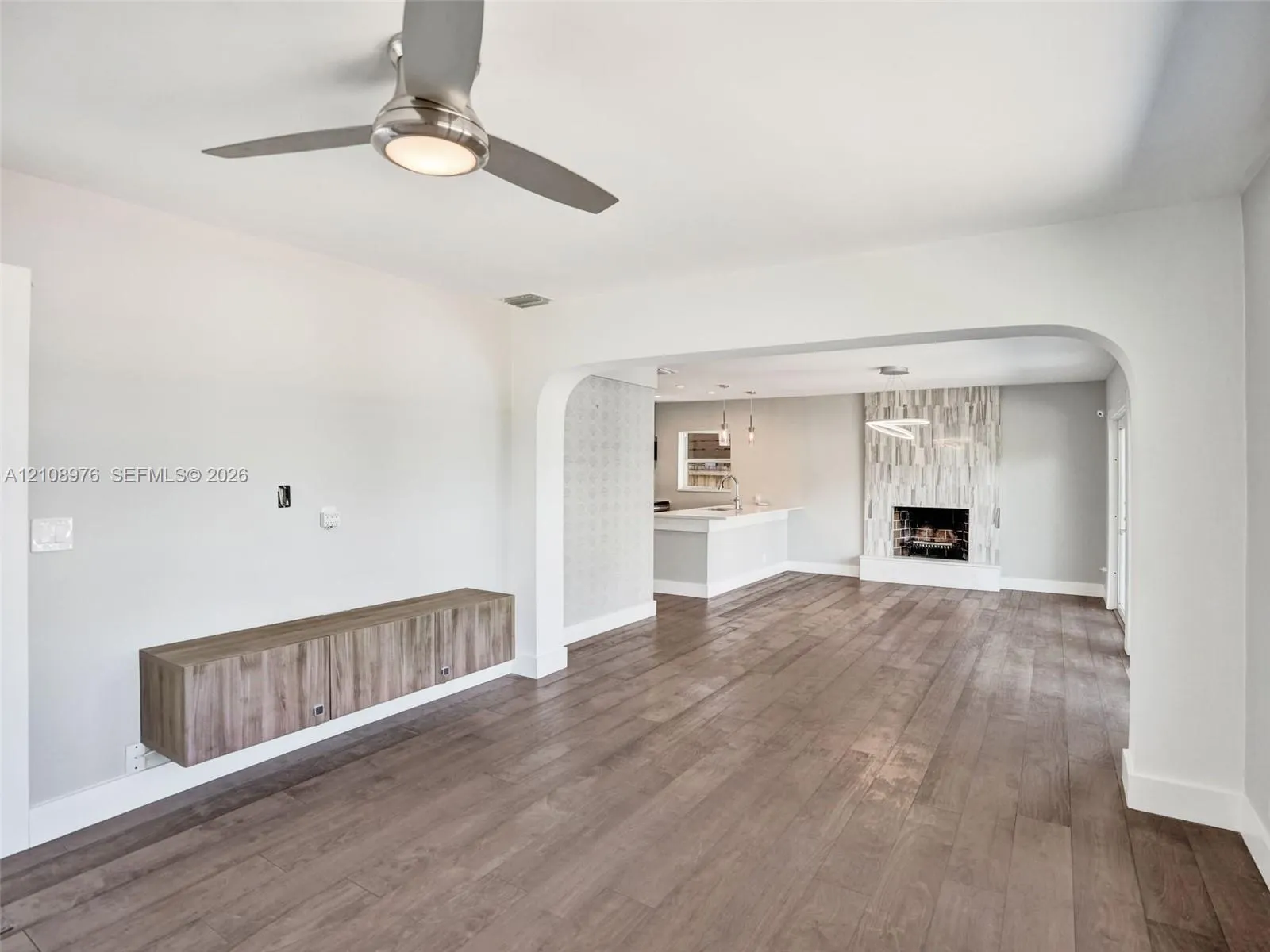 525 SW 12th Street