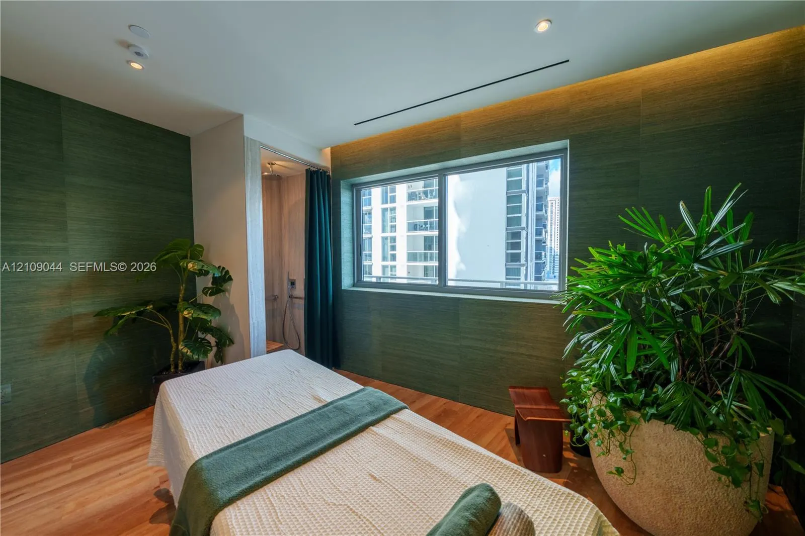 1400 Biscayne Boulevard #5003