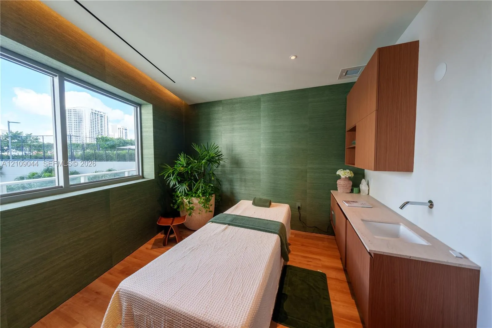 1400 Biscayne Boulevard #5003