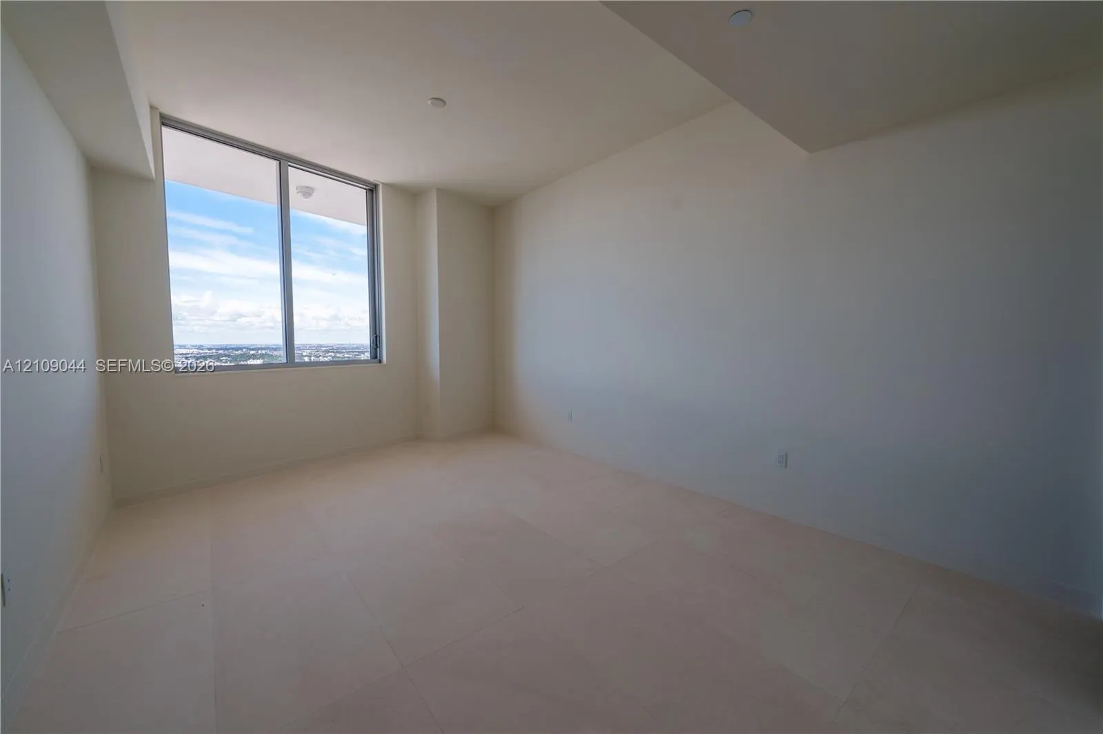 1400 Biscayne Boulevard #5003
