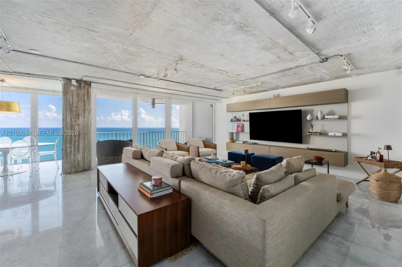 881 Ocean Drive #23C