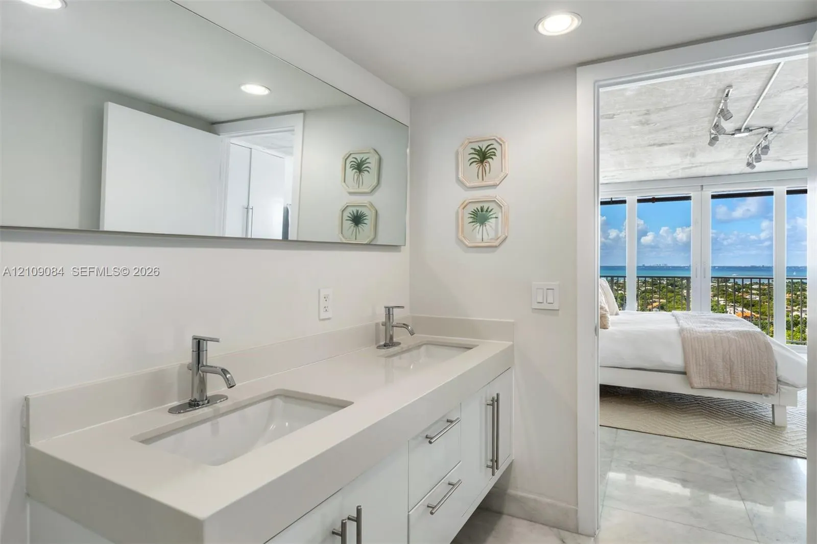 881 Ocean Drive #23C