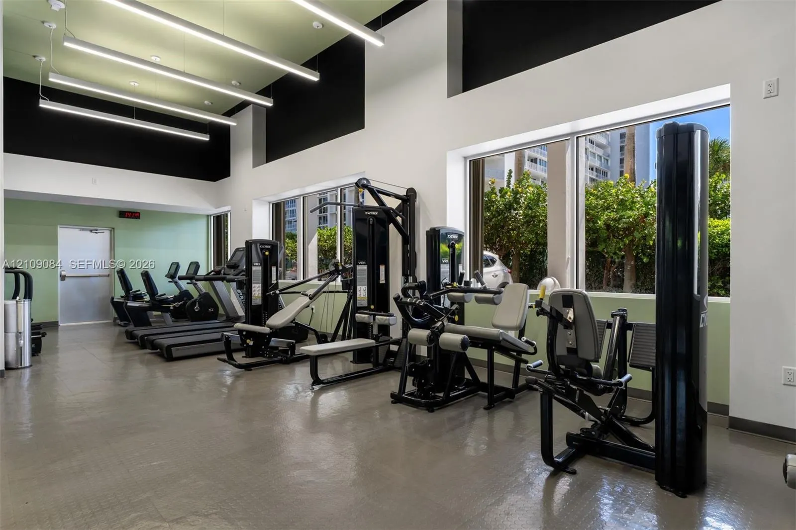 881 Ocean Drive #23C