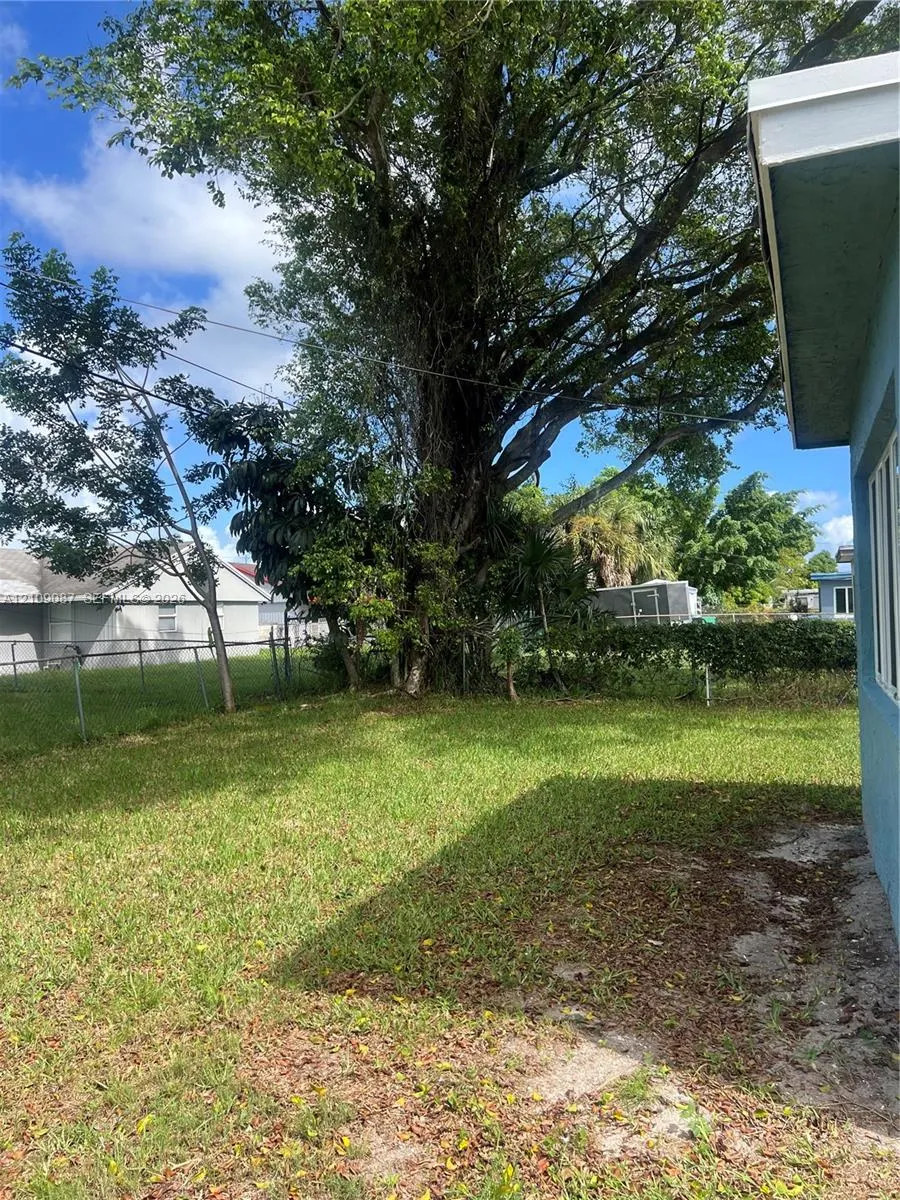 3571 NW 7th Court