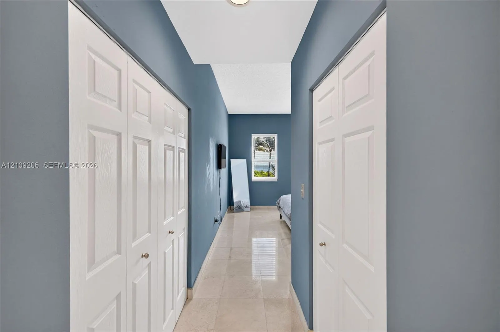 2080 S Ocean Drive #112
