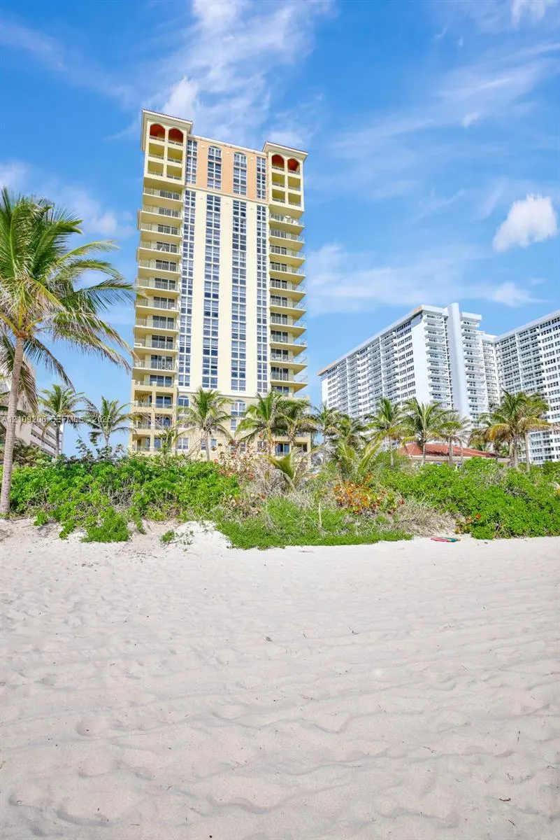 2080 S Ocean Drive #112
