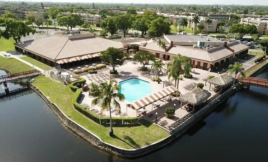 9301 Sunrise Lakes Boulevard #105