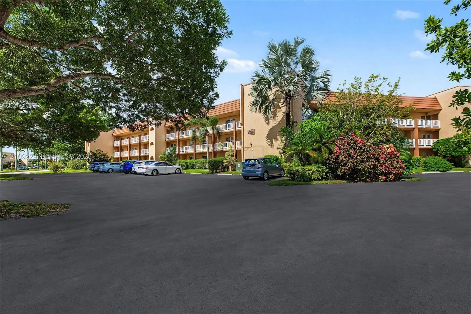 9301 Sunrise Lakes Boulevard #105