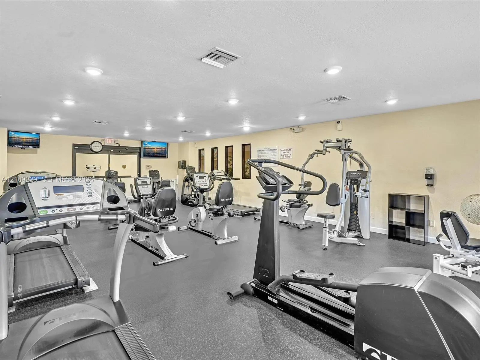 9301 Sunrise Lakes Boulevard #105