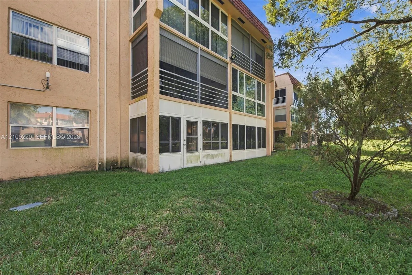 9301 Sunrise Lakes Boulevard #105