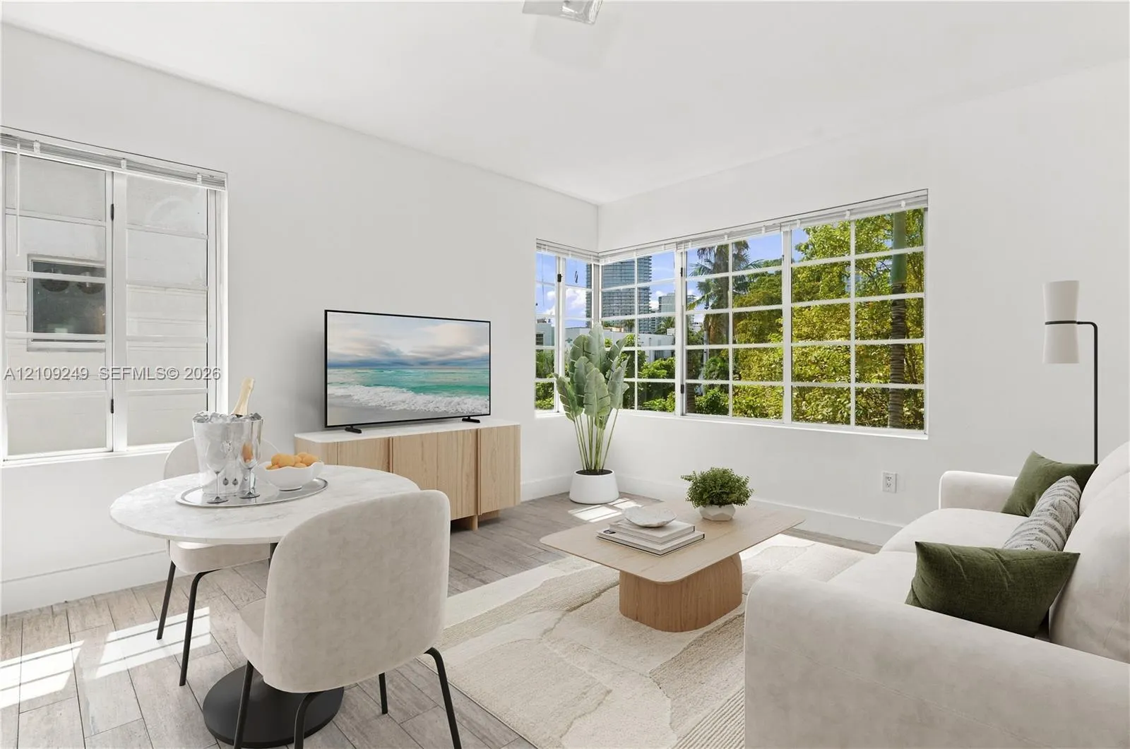 811 Jefferson Avenue #201
