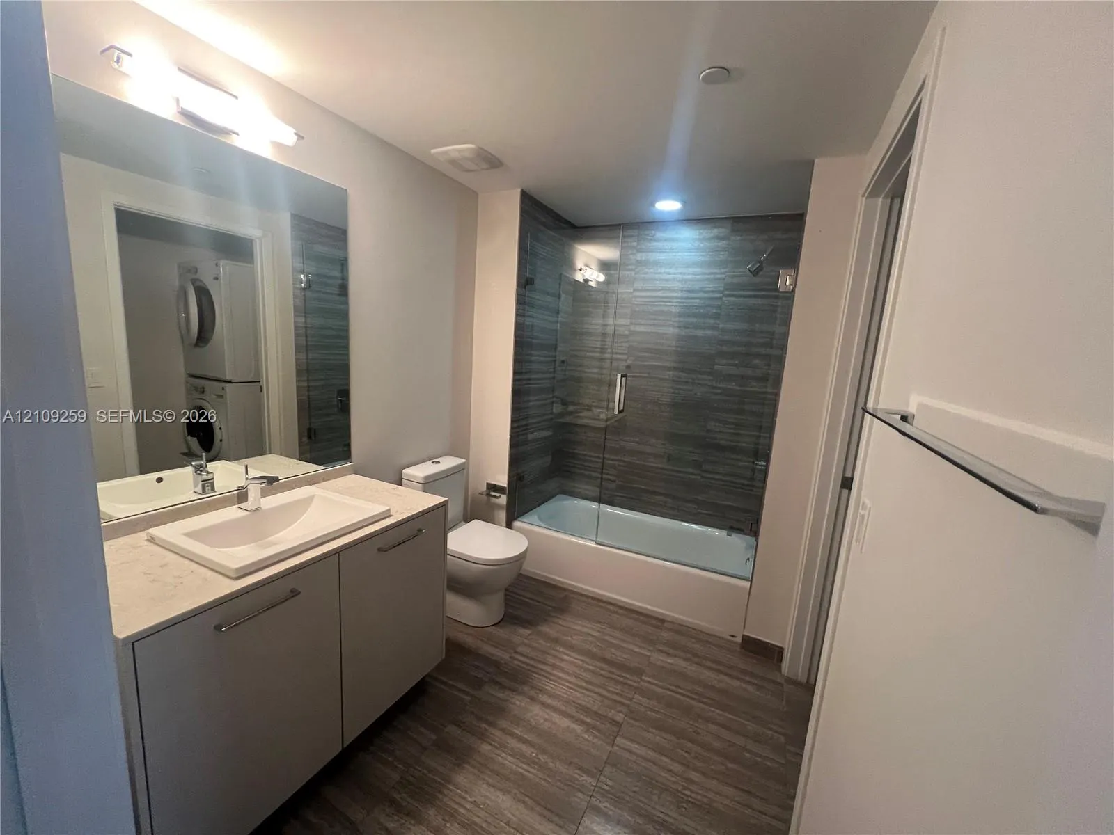 1010 Brickell Avenue #3704