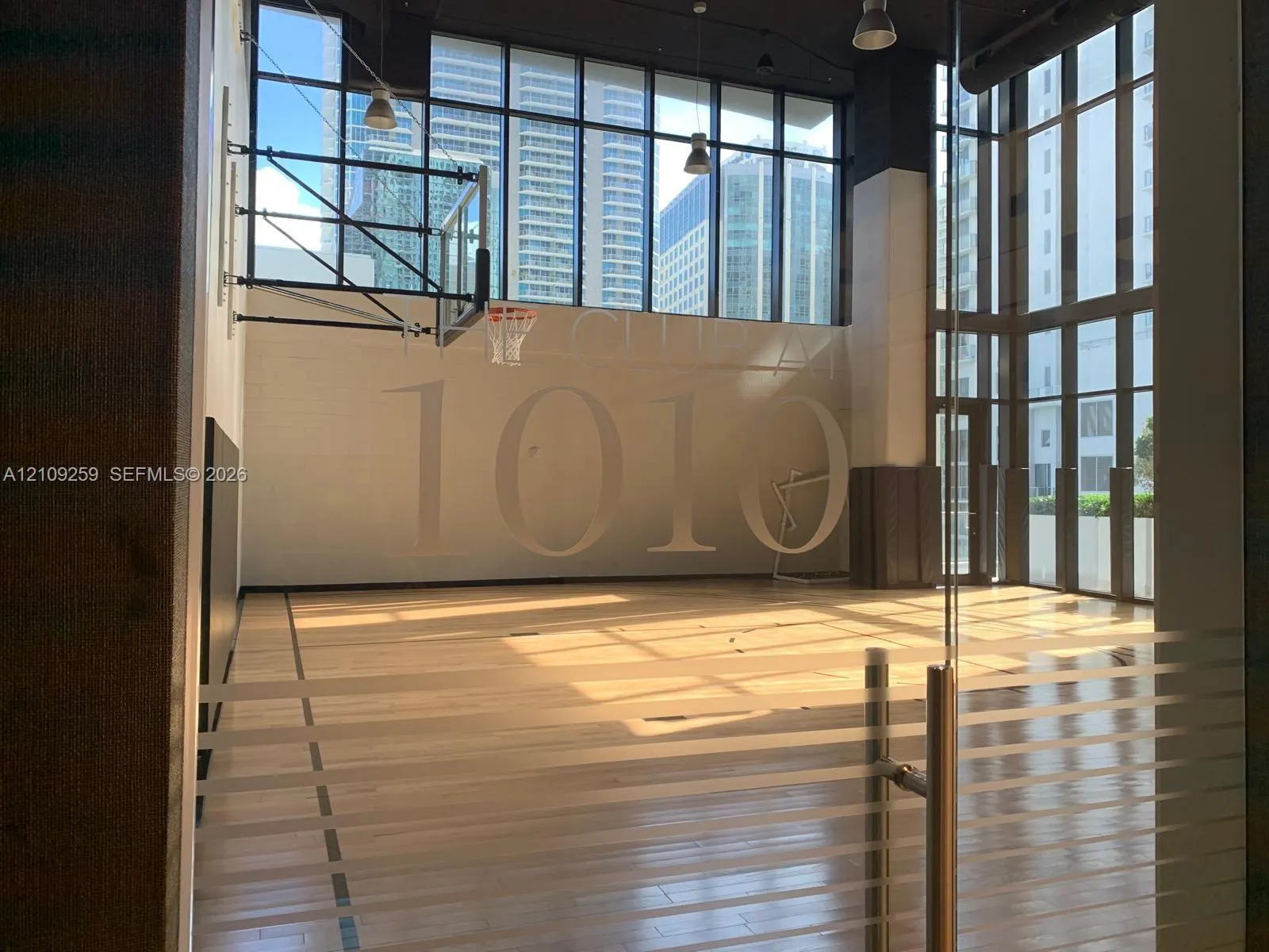 1010 Brickell Avenue #3704