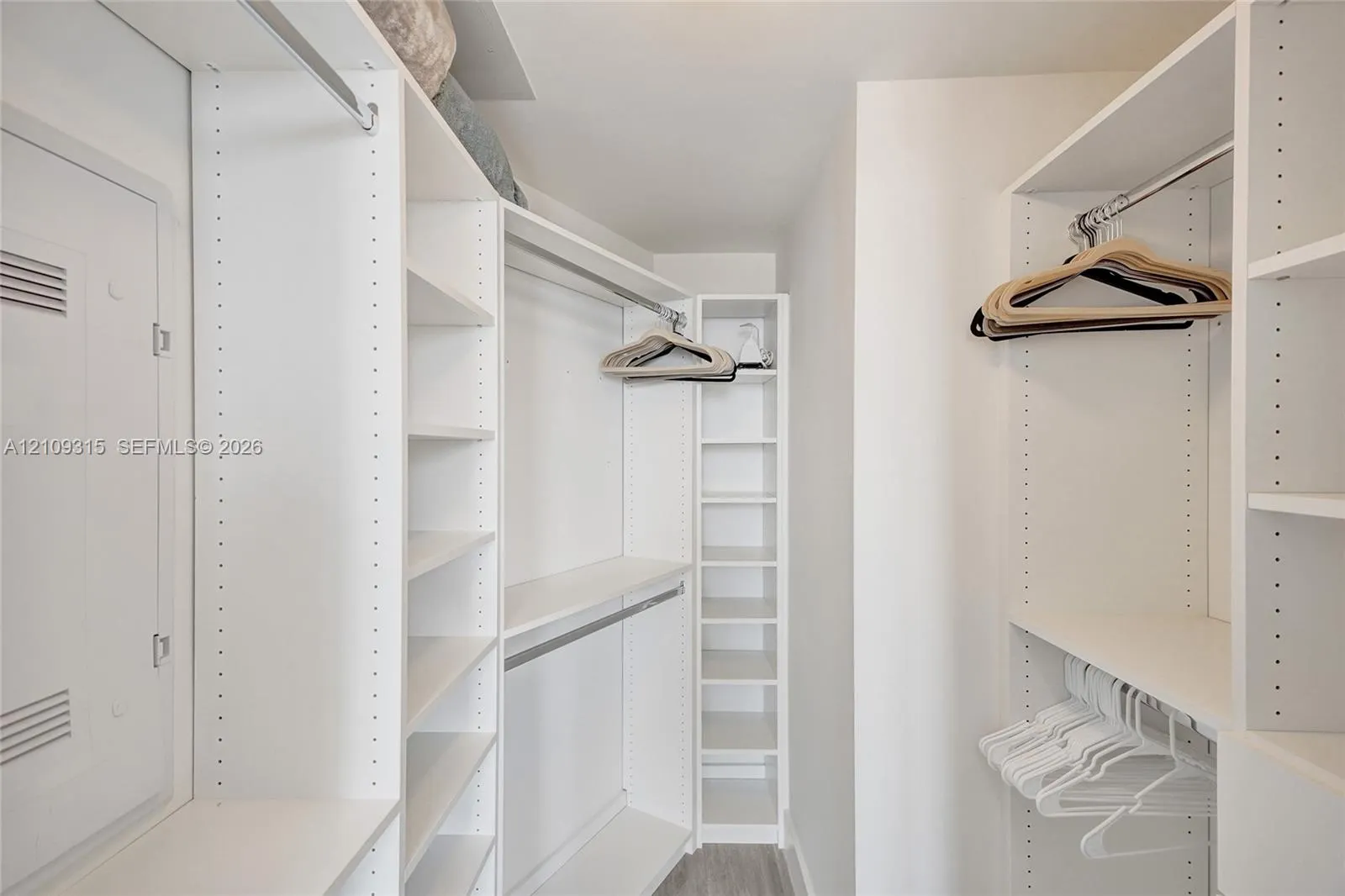 121 NE 34th Street #2809
