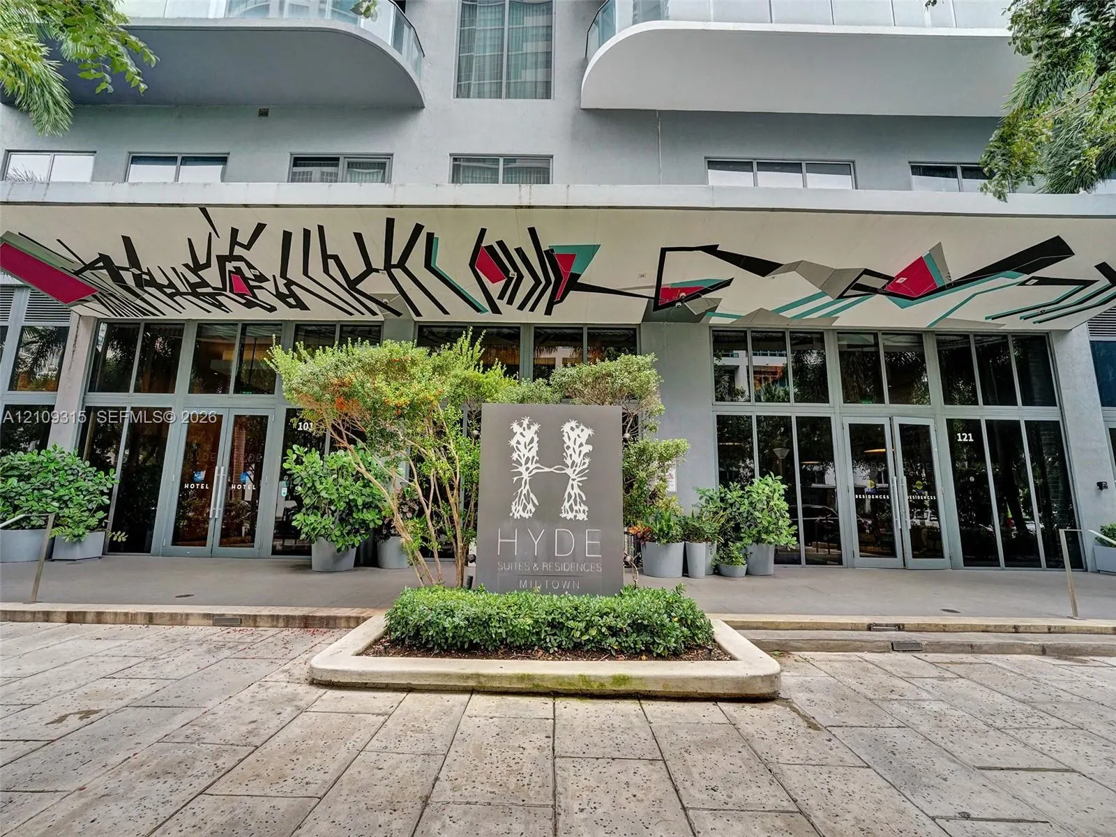 121 NE 34th Street #2809