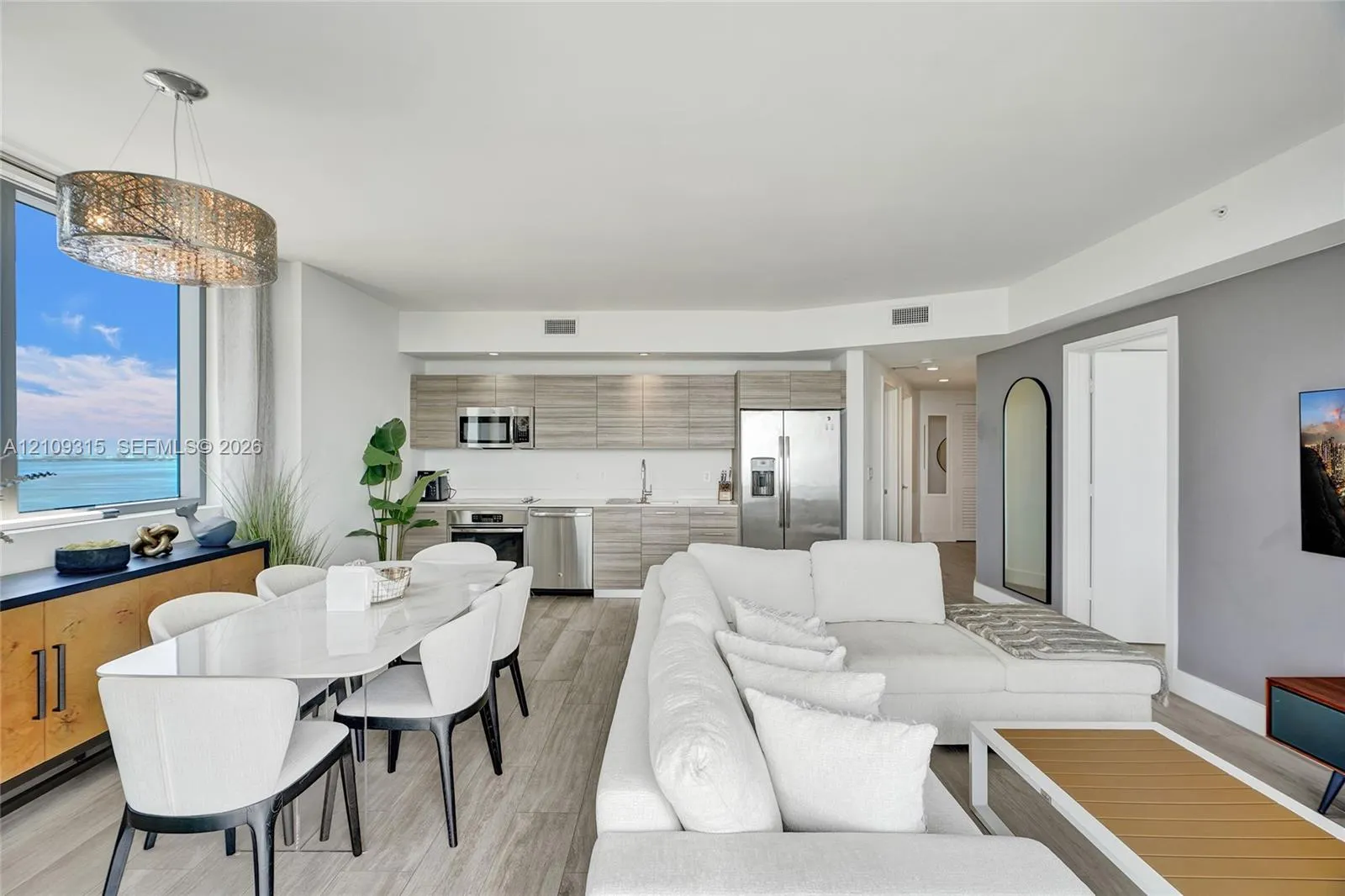121 NE 34th Street #2809