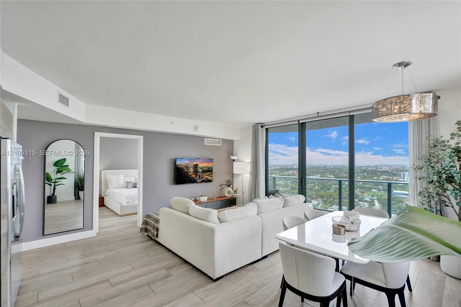 121 NE 34th Street #2809