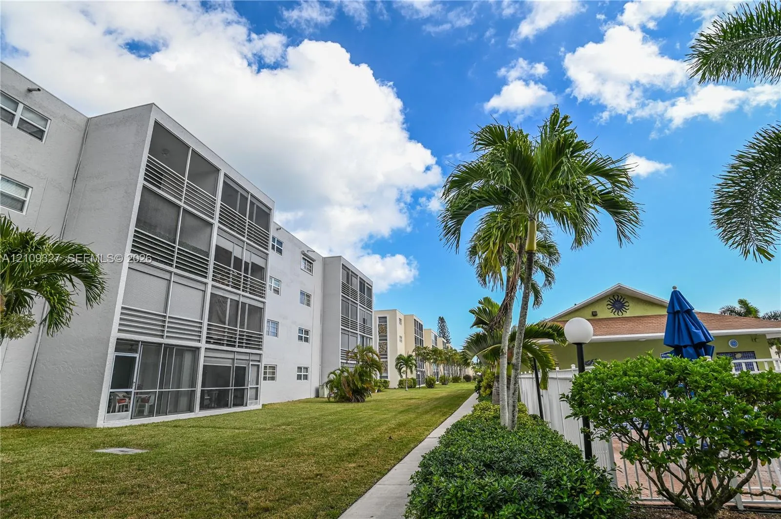 314 SE 10th Street #307