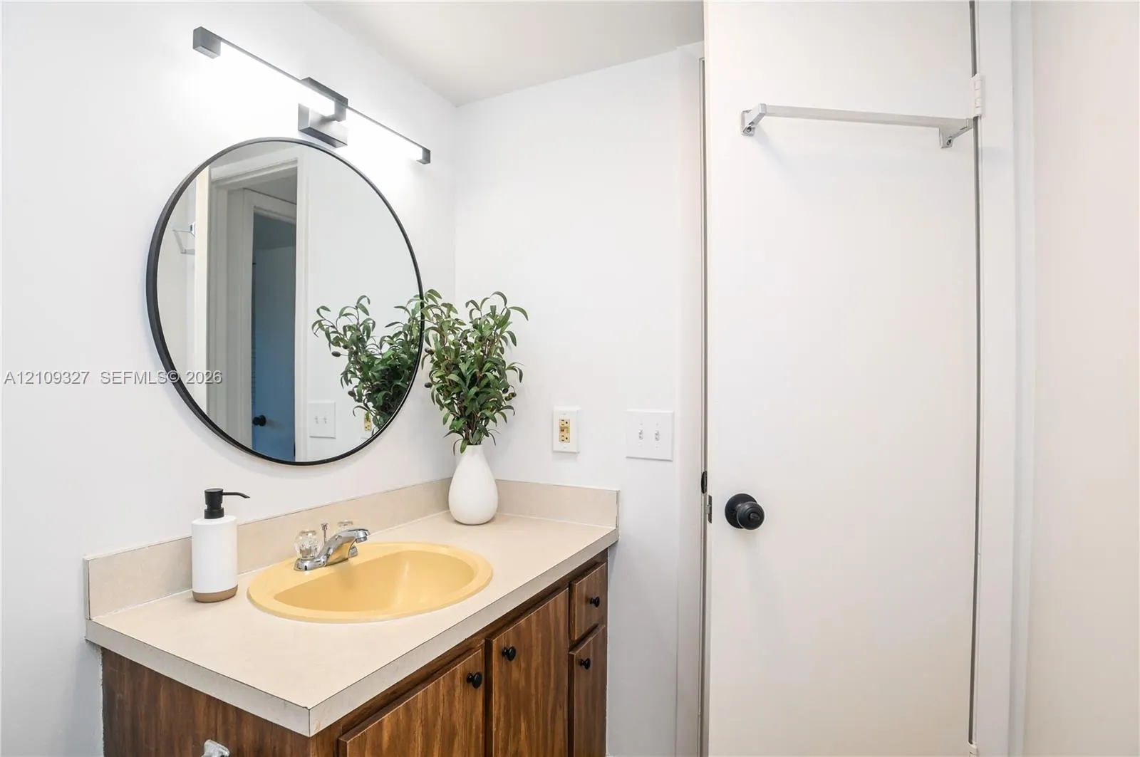 314 SE 10th Street #307