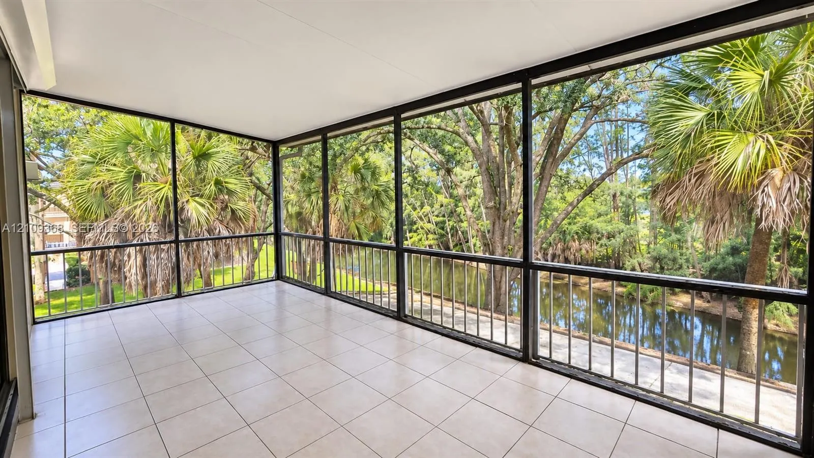 400 Commodore Drive #307