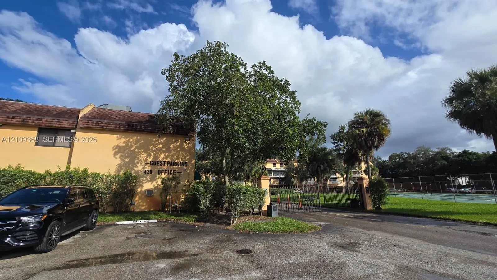 400 Commodore Drive #307