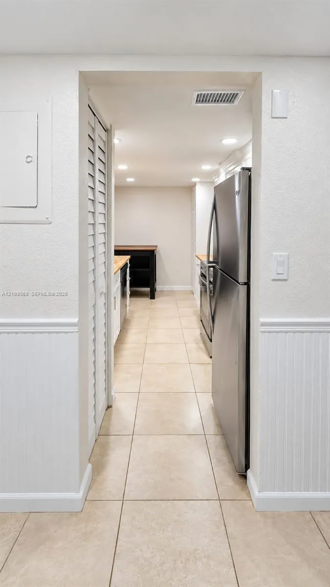 400 Commodore Drive #307