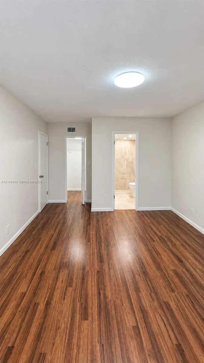 400 Commodore Drive #307