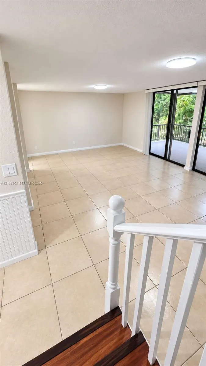 400 Commodore Drive #307
