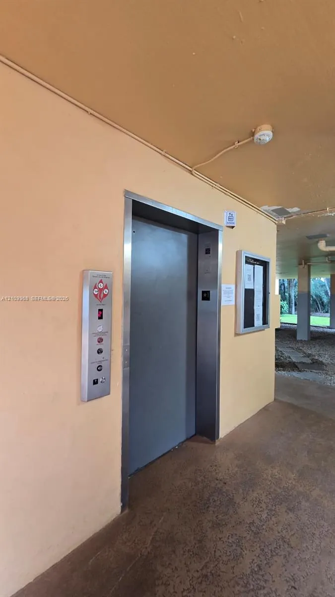 400 Commodore Drive #307