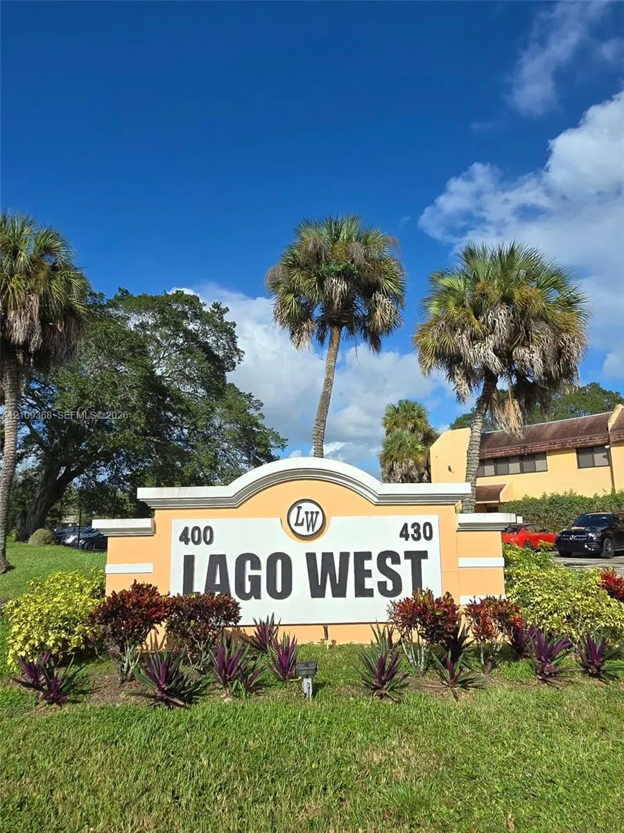 400 Commodore Drive #307