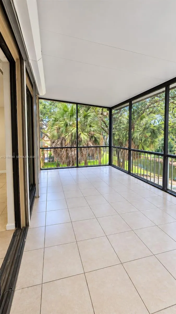400 Commodore Drive #307