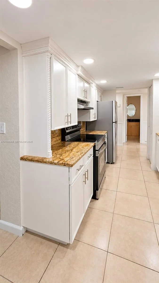 400 Commodore Drive #307
