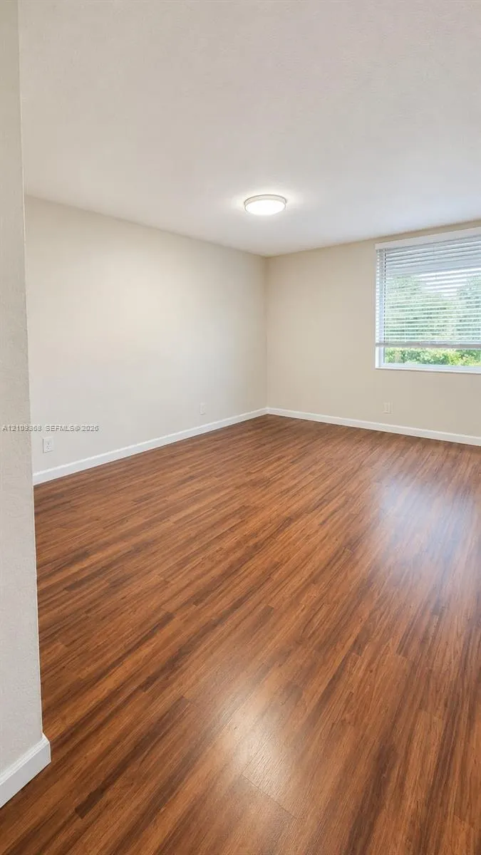400 Commodore Drive #307
