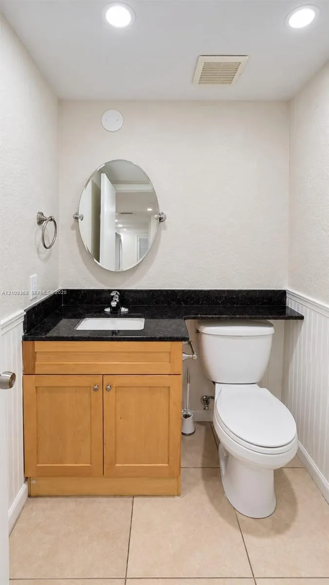400 Commodore Drive #307