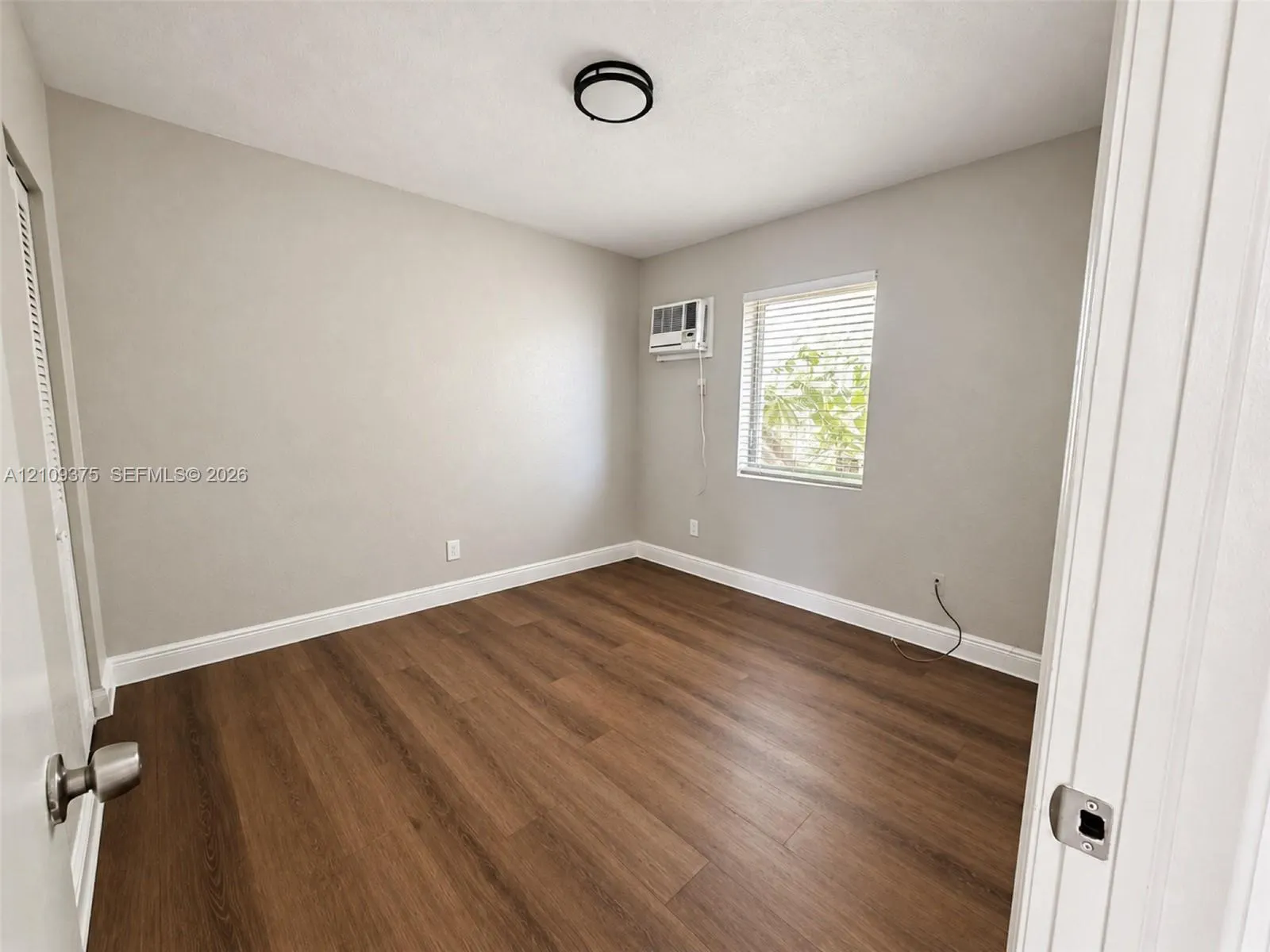 1940 Washington Avenue #14