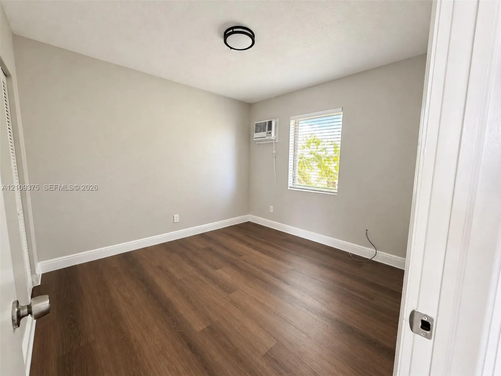 1940 Washington Avenue #14