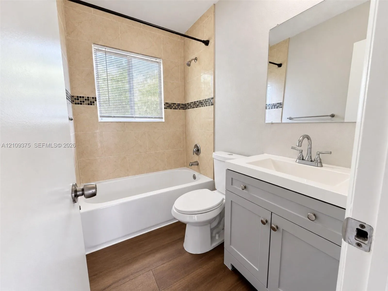 1940 Washington Avenue #14