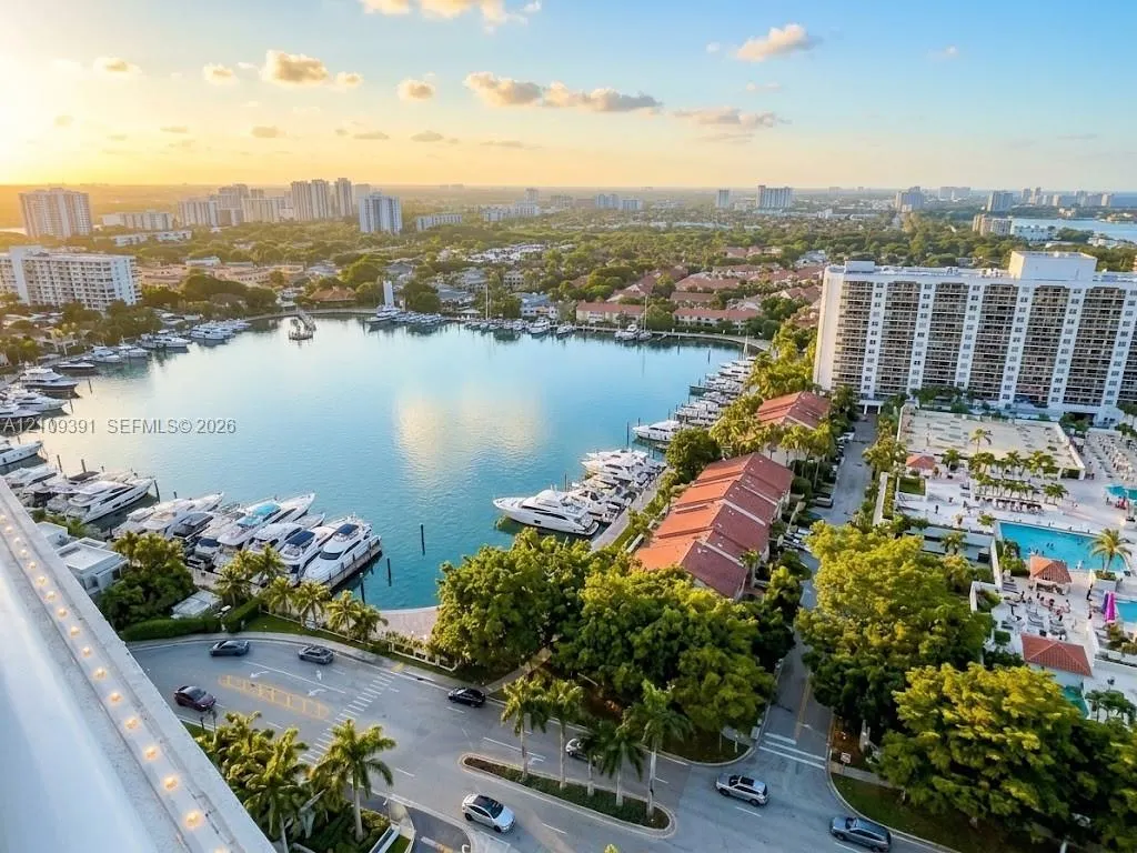 21055 Yacht Club Drive #2708