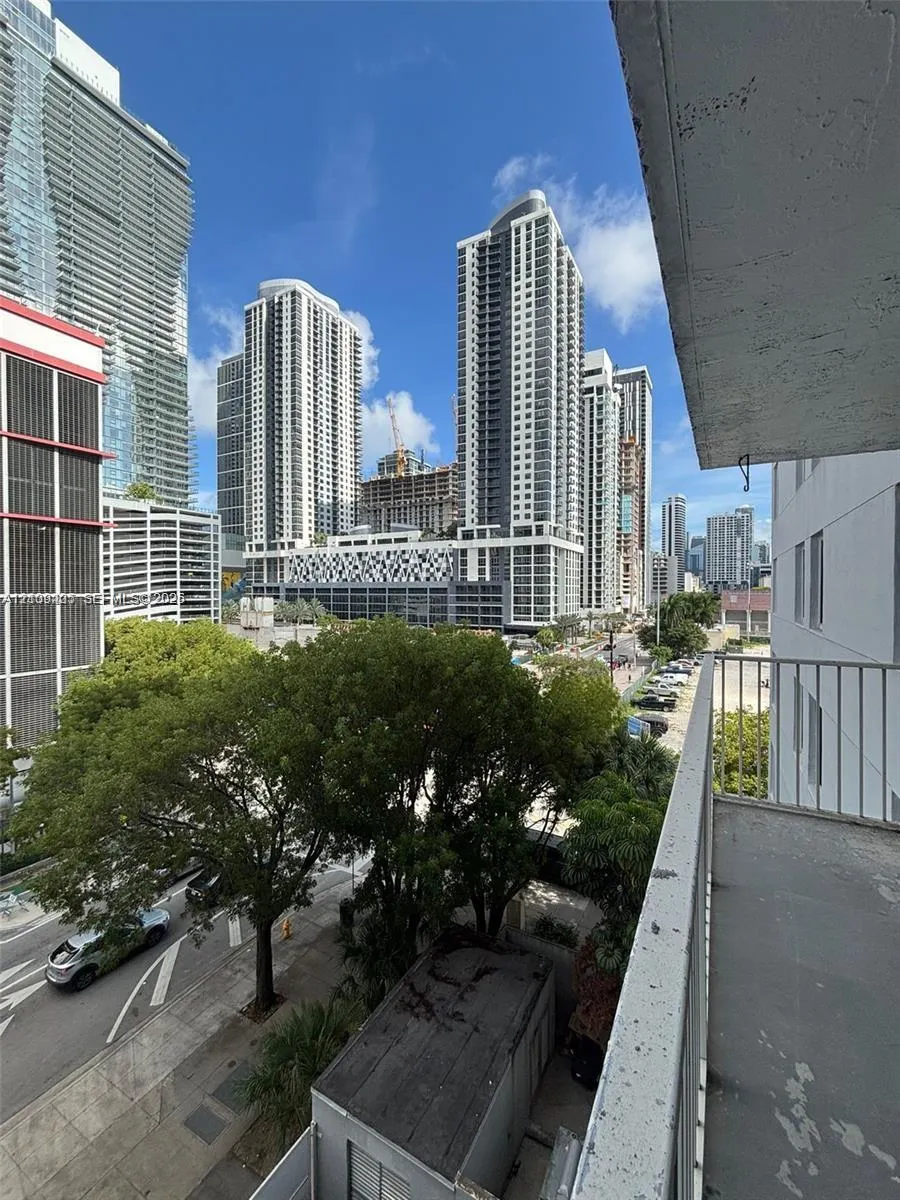 800 N Miami Avenue #E-605