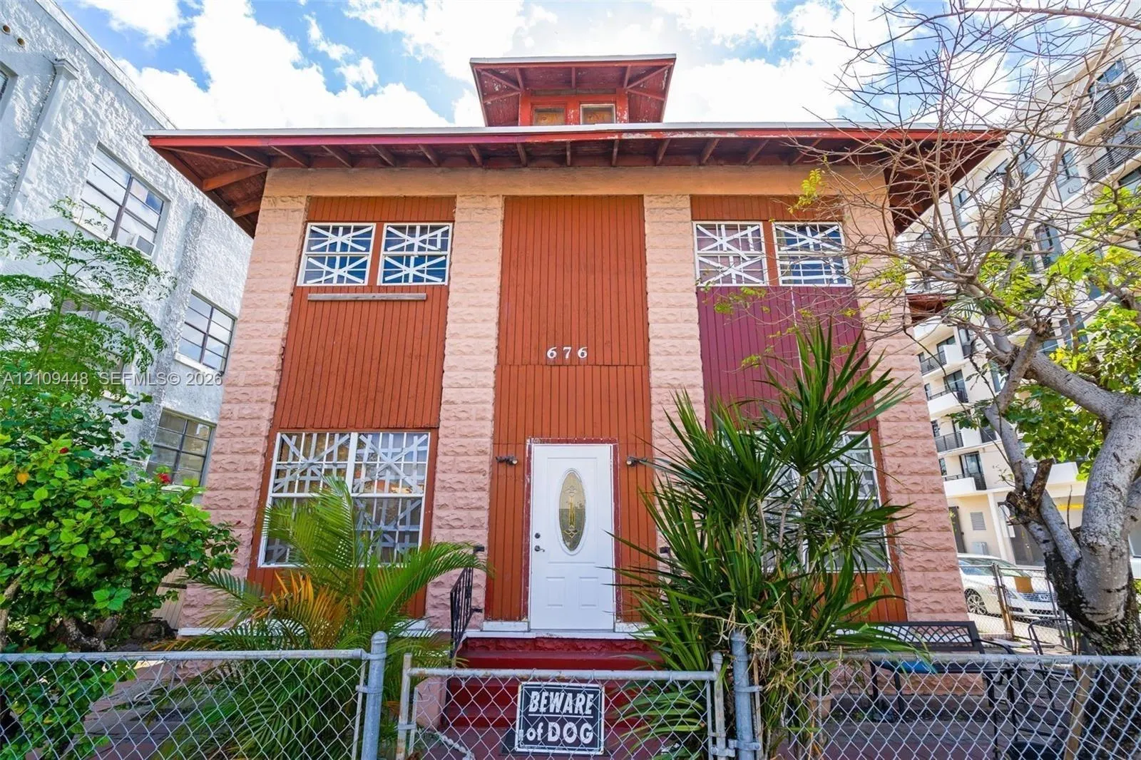 676 SW 1st Street