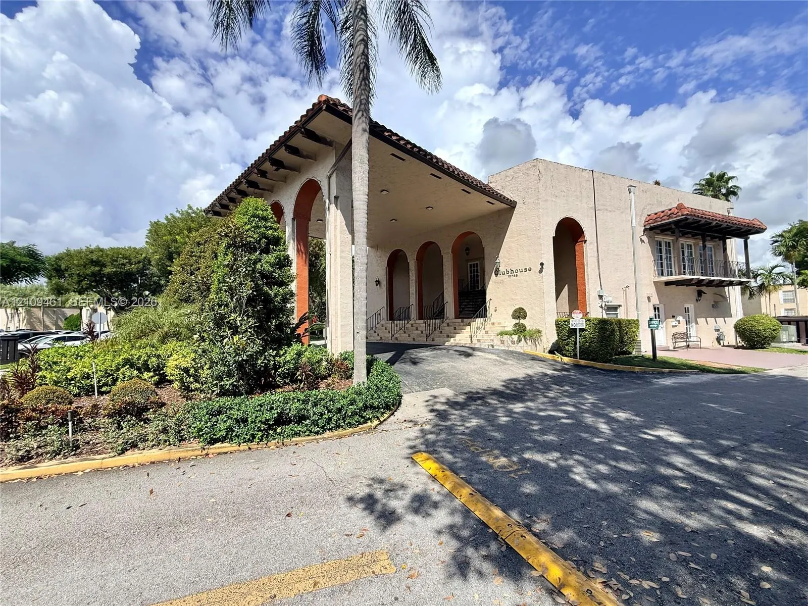 10776 N Kendall Drive #F11