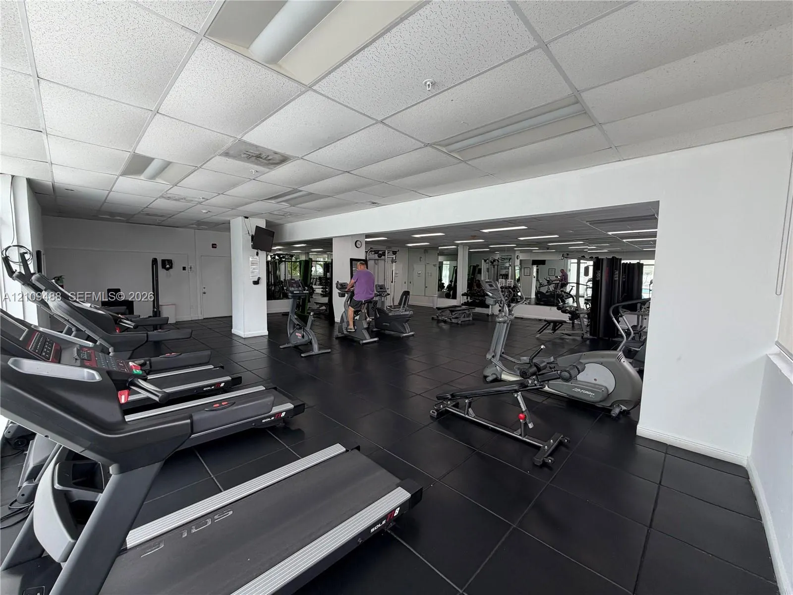 5601 Collins Avenue #CU-7B