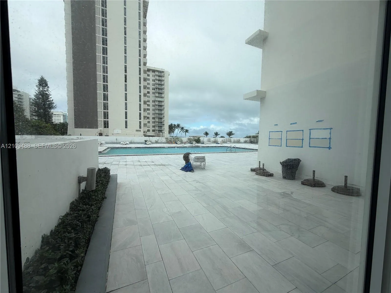 5601 Collins Avenue #CU-7B